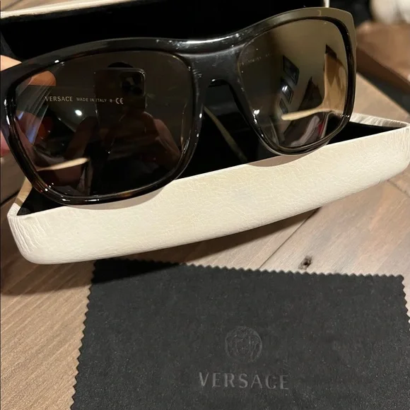 Versace | Accessories | Versace Sunglasses | Poshmark display picture 3